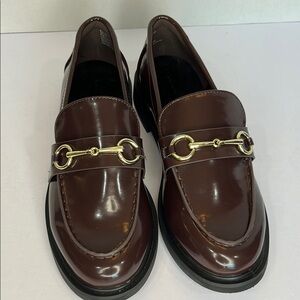 American Eagle Brown Women Loafer size 8 1/2 Gold Buckle Academia Professional